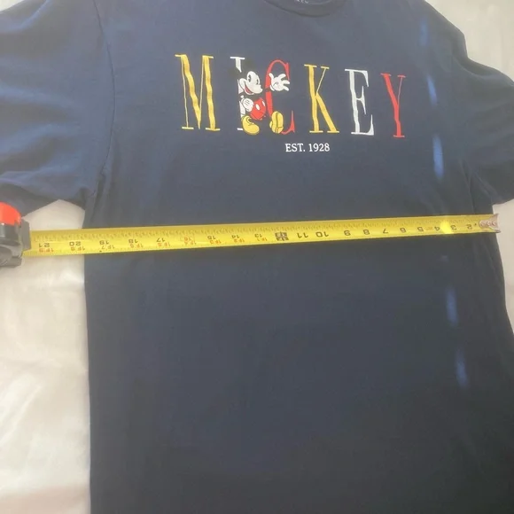 Disney Mickey Mouse T-shirt, men’s large - Picture 7 of 7
